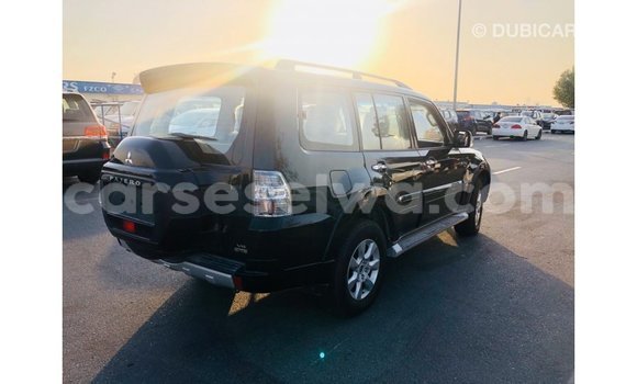 Buy Import Mitsubishi Pajero Black Car in Import - Dubai in East Mahé Buy Import Mitsubishi Pajero Black Car in Import - Dubai in East Mahé