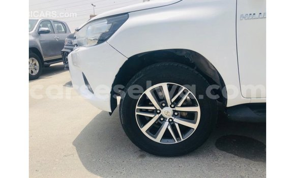 Buy Import Toyota Hilux White Car in Import - Dubai in East Mahé Buy Import Toyota Hilux White Car in Import - Dubai in East Mahé