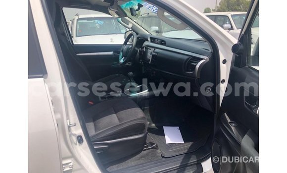 Buy Import Toyota Hilux White Car in Import - Dubai in East Mahé Buy Import Toyota Hilux White Car in Import - Dubai in East Mahé