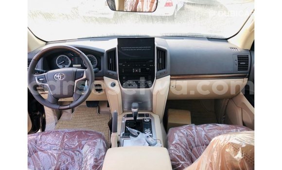 Buy Import Toyota Land Cruiser Black Car in Import - Dubai in East Mahé Buy Import Toyota Land Cruiser Black Car in Import - Dubai in East Mahé