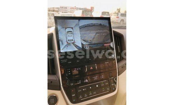 Buy Import Toyota Land Cruiser Black Car in Import - Dubai in East Mahé Buy Import Toyota Land Cruiser Black Car in Import - Dubai in East Mahé