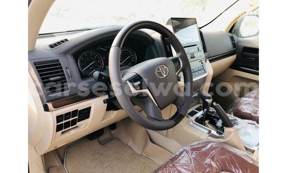 Buy Import Toyota Land Cruiser Black Car in Import - Dubai in East Mahé Buy Import Toyota Land Cruiser Black Car in Import - Dubai in East Mahé