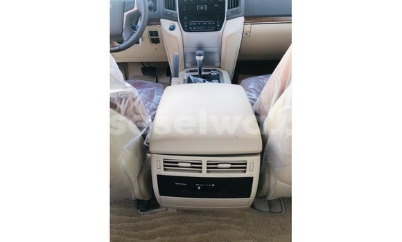 Buy Import Toyota Land Cruiser Black Car in Import - Dubai in East Mahé Buy Import Toyota Land Cruiser Black Car in Import - Dubai in East Mahé