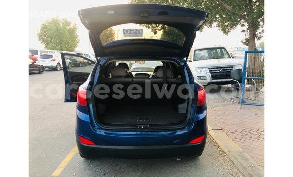 Buy Import Hyundai Tucson Blue Car in Import - Dubai in East Mahé Buy Import Hyundai Tucson Blue Car in Import - Dubai in East Mahé