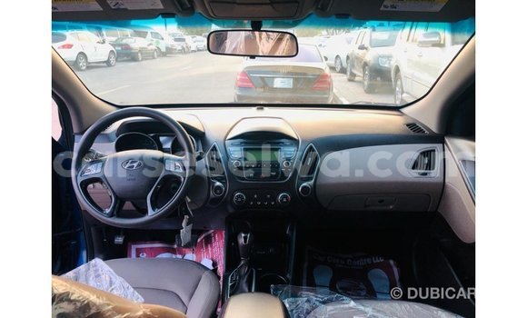 Buy Import Hyundai Tucson Blue Car in Import - Dubai in East Mahé Buy Import Hyundai Tucson Blue Car in Import - Dubai in East Mahé