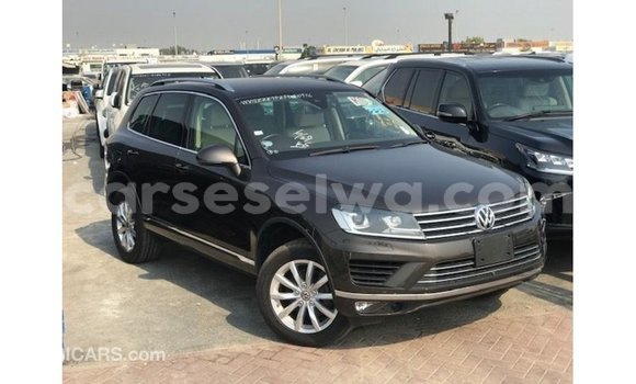 Buy Import Volkswagen Touareg Brown Car in Import - Dubai in East Mahé Buy Import Volkswagen Touareg Brown Car in Import - Dubai in East Mahé
