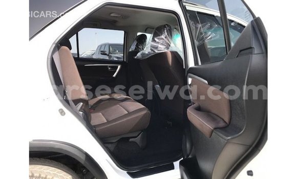Buy Import Toyota Fortuner White Car in Import - Dubai in East Mahé Buy Import Toyota Fortuner White Car in Import - Dubai in East Mahé