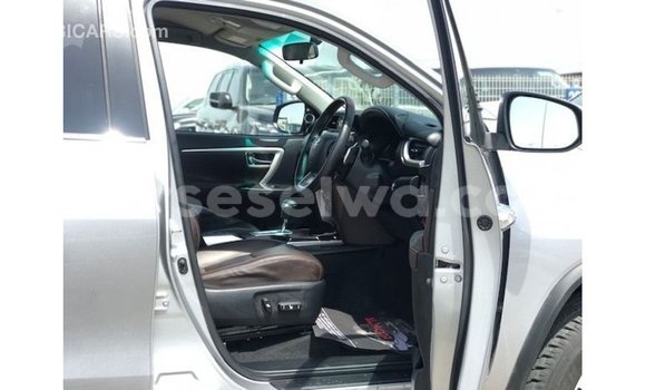 Buy Import Toyota Fortuner Other Car in Import - Dubai in East Mahé Buy Import Toyota Fortuner Other Car in Import - Dubai in East Mahé