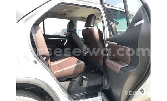 Buy Import Toyota Fortuner Other Car in Import - Dubai in East Mahé Buy Import Toyota Fortuner Other Car in Import - Dubai in East Mahé