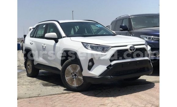 Buy Import Toyota Ade White Truck in Import - Dubai in East Mahé
