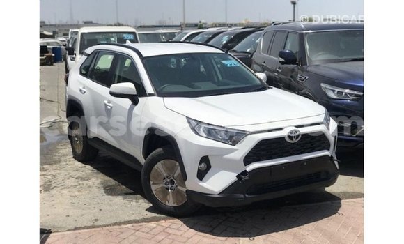 Buy Import Toyota Ade White Truck in Import - Dubai in East Mahé Buy Import Toyota Ade White Truck in Import - Dubai in East Mahé