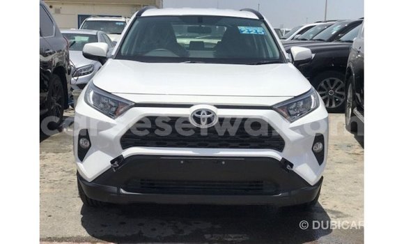 Buy Import Toyota Ade White Truck in Import - Dubai in East Mahé Buy Import Toyota Ade White Truck in Import - Dubai in East Mahé