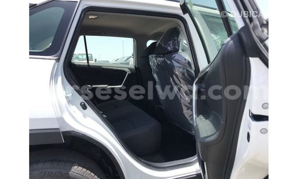 Buy Import Toyota Ade White Truck in Import - Dubai in East Mahé Buy Import Toyota Ade White Truck in Import - Dubai in East Mahé