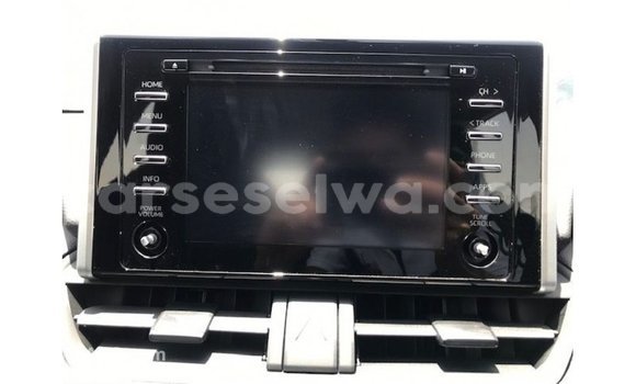 Buy Import Toyota Ade White Truck in Import - Dubai in East Mahé Buy Import Toyota Ade White Truck in Import - Dubai in East Mahé