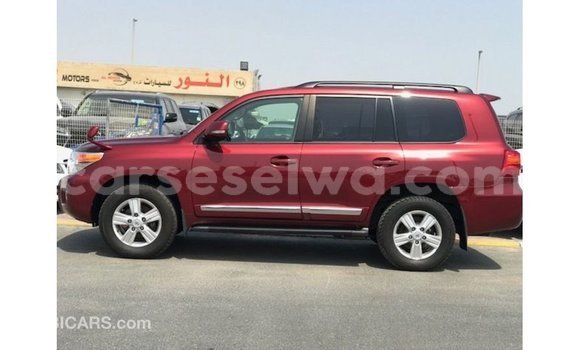 Acheter Import Voiture Toyota Land Cruiser Rouge à Import - Dubai, East Mahé Acheter Import Voiture Toyota Land Cruiser Rouge à Import - Dubai, East Mahé