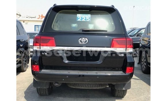Buy Import Toyota Land Cruiser Black Car in Import - Dubai in East Mahé Buy Import Toyota Land Cruiser Black Car in Import - Dubai in East Mahé