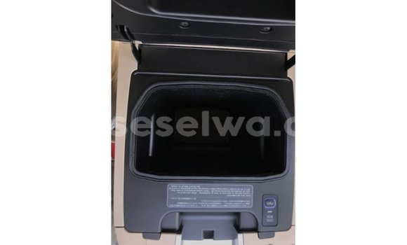 Buy Import Toyota Land Cruiser Black Car in Import - Dubai in East Mahé Buy Import Toyota Land Cruiser Black Car in Import - Dubai in East Mahé