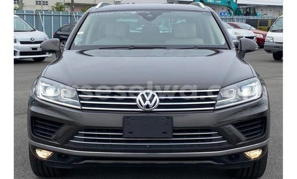Acheter Import Voiture Volkswagen Touareg Autre à Import - Dubai, East Mahé