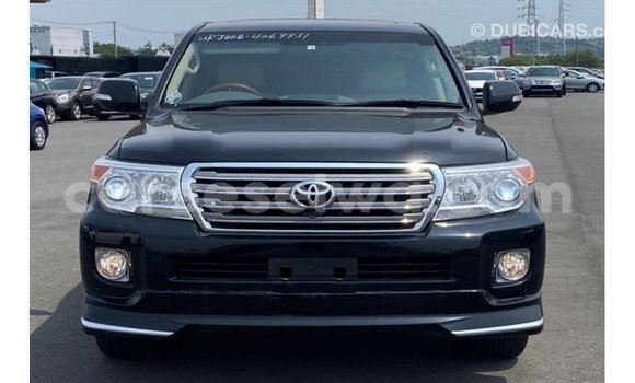 Acheter Import Voiture Toyota Land Cruiser Noir à Import - Dubai, East Mahé Acheter Import Voiture Toyota Land Cruiser Noir à Import - Dubai, East Mahé