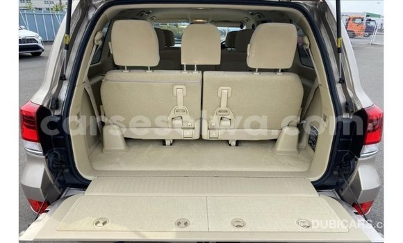 Acheter Import Voiture Toyota Land Cruiser Autre à Import - Dubai, East Mahé Acheter Import Voiture Toyota Land Cruiser Autre à Import - Dubai, East Mahé
