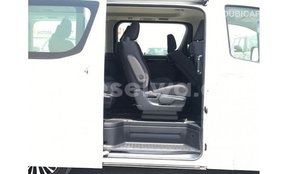 Buy Import Toyota Granvia White Car in Import - Dubai in East Mahé Buy Import Toyota Granvia White Car in Import - Dubai in East Mahé