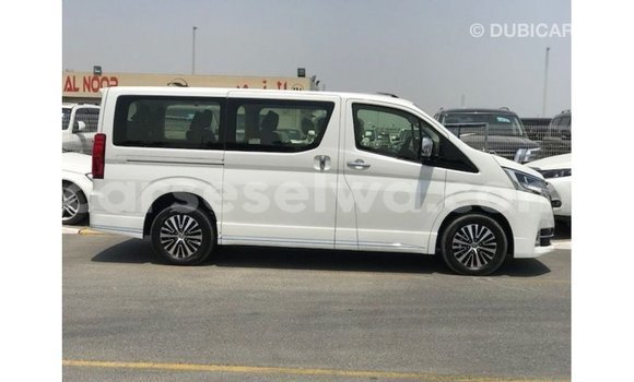 Buy Import Toyota Granvia White Car in Import - Dubai in East Mahé Buy Import Toyota Granvia White Car in Import - Dubai in East Mahé