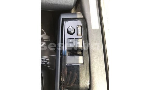 Buy Import Toyota Granvia White Car in Import - Dubai in East Mahé Buy Import Toyota Granvia White Car in Import - Dubai in East Mahé