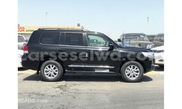 Buy Import Toyota Land Cruiser Black Car in Import - Dubai in East Mahé Buy Import Toyota Land Cruiser Black Car in Import - Dubai in East Mahé