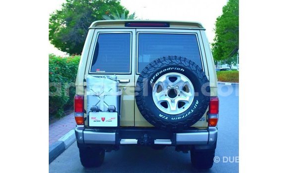 Buy Import Toyota Land Cruiser Beige Car in Import - Dubai in East Mahé Buy Import Toyota Land Cruiser Beige Car in Import - Dubai in East Mahé