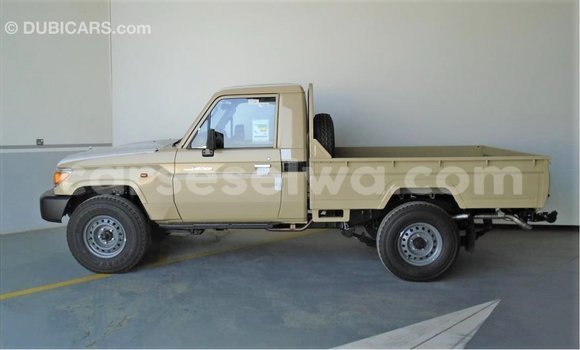 Buy Import Toyota Land Cruiser Beige Car in Import - Dubai in East Mahé Buy Import Toyota Land Cruiser Beige Car in Import - Dubai in East Mahé