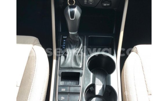 Buy Import Hyundai Tucson Red Car in Import - Dubai in East Mahé Buy Import Hyundai Tucson Red Car in Import - Dubai in East Mahé