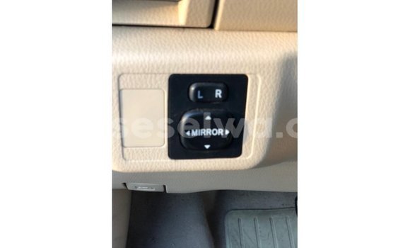 Buy Import Toyota Yaris White Car in Import - Dubai in East Mahé Buy Import Toyota Yaris White Car in Import - Dubai in East Mahé