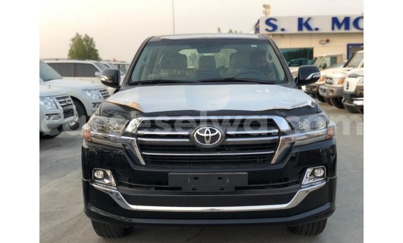 Buy Import Toyota Land Cruiser Black Car in Import - Dubai in East Mahé Buy Import Toyota Land Cruiser Black Car in Import - Dubai in East Mahé