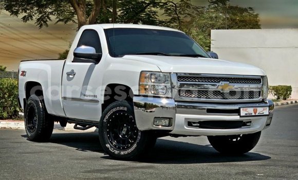 Buy Import Chevrolet Silverado White Car in Import - Dubai in East Mahé Buy Import Chevrolet Silverado White Car in Import - Dubai in East Mahé