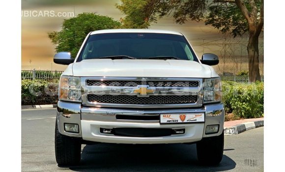 Buy Import Chevrolet Silverado White Car in Import - Dubai in East Mahé Buy Import Chevrolet Silverado White Car in Import - Dubai in East Mahé