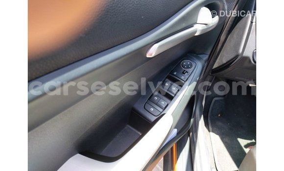 Buy Import Kia Carens Other Car in Import - Dubai in East Mahé Buy Import Kia Carens Other Car in Import - Dubai in East Mahé