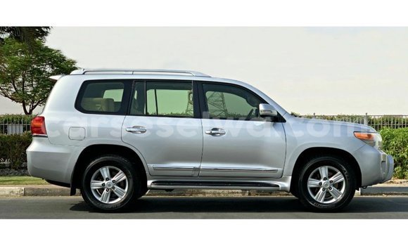 Buy Import Toyota Land Cruiser Other Car in Import - Dubai in East Mahé Buy Import Toyota Land Cruiser Other Car in Import - Dubai in East Mahé