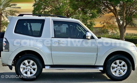 Buy Import Mitsubishi Pajero White Car in Import - Dubai in East Mahé Buy Import Mitsubishi Pajero White Car in Import - Dubai in East Mahé