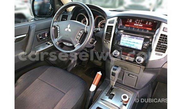 Buy Import Mitsubishi Pajero White Car in Import - Dubai in East Mahé Buy Import Mitsubishi Pajero White Car in Import - Dubai in East Mahé