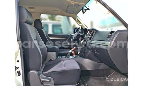 Buy Import Mitsubishi Pajero White Car in Import - Dubai in East Mahé Buy Import Mitsubishi Pajero White Car in Import - Dubai in East Mahé