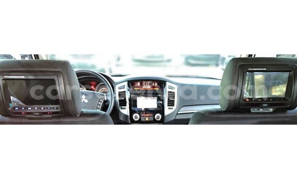 Buy Import Mitsubishi Pajero White Car in Import - Dubai in East Mahé Buy Import Mitsubishi Pajero White Car in Import - Dubai in East Mahé