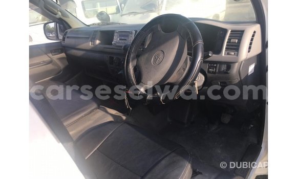 Buy Import Toyota Hiace White Car in Import - Dubai in East Mahé Buy Import Toyota Hiace White Car in Import - Dubai in East Mahé