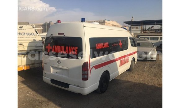 Buy Import Toyota Hiace White Car in Import - Dubai in East Mahé Buy Import Toyota Hiace White Car in Import - Dubai in East Mahé