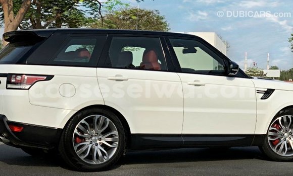 Buy Import Land Rover Range Rover White Car in Import - Dubai in East Mahé Buy Import Land Rover Range Rover White Car in Import - Dubai in East Mahé