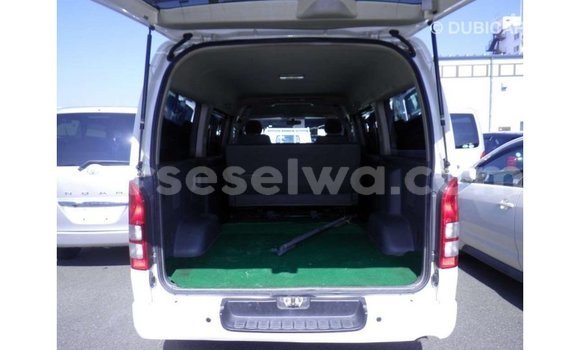 Buy Import Toyota Hiace White Car in Import - Dubai in East Mahé Buy Import Toyota Hiace White Car in Import - Dubai in East Mahé