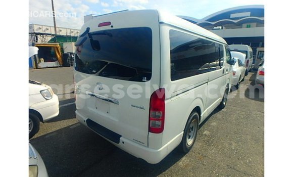 Buy Import Toyota Hiace White Car in Import - Dubai in East Mahé Buy Import Toyota Hiace White Car in Import - Dubai in East Mahé