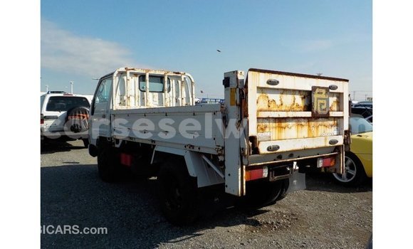 Buy Import Toyota Dyna White Truck in Import - Dubai in East Mahé Buy Import Toyota Dyna White Truck in Import - Dubai in East Mahé
