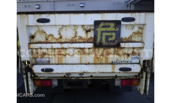 Buy Import Toyota Dyna White Truck in Import - Dubai in East Mahé Buy Import Toyota Dyna White Truck in Import - Dubai in East Mahé