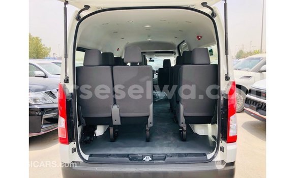 Buy Import Toyota Hiace White Car in Import - Dubai in East Mahé Buy Import Toyota Hiace White Car in Import - Dubai in East Mahé