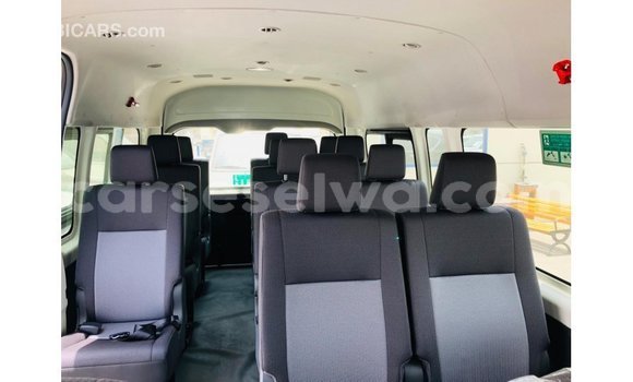 Buy Import Toyota Hiace White Car in Import - Dubai in East Mahé Buy Import Toyota Hiace White Car in Import - Dubai in East Mahé